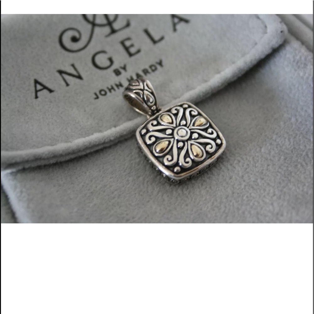 John Hardy pendent